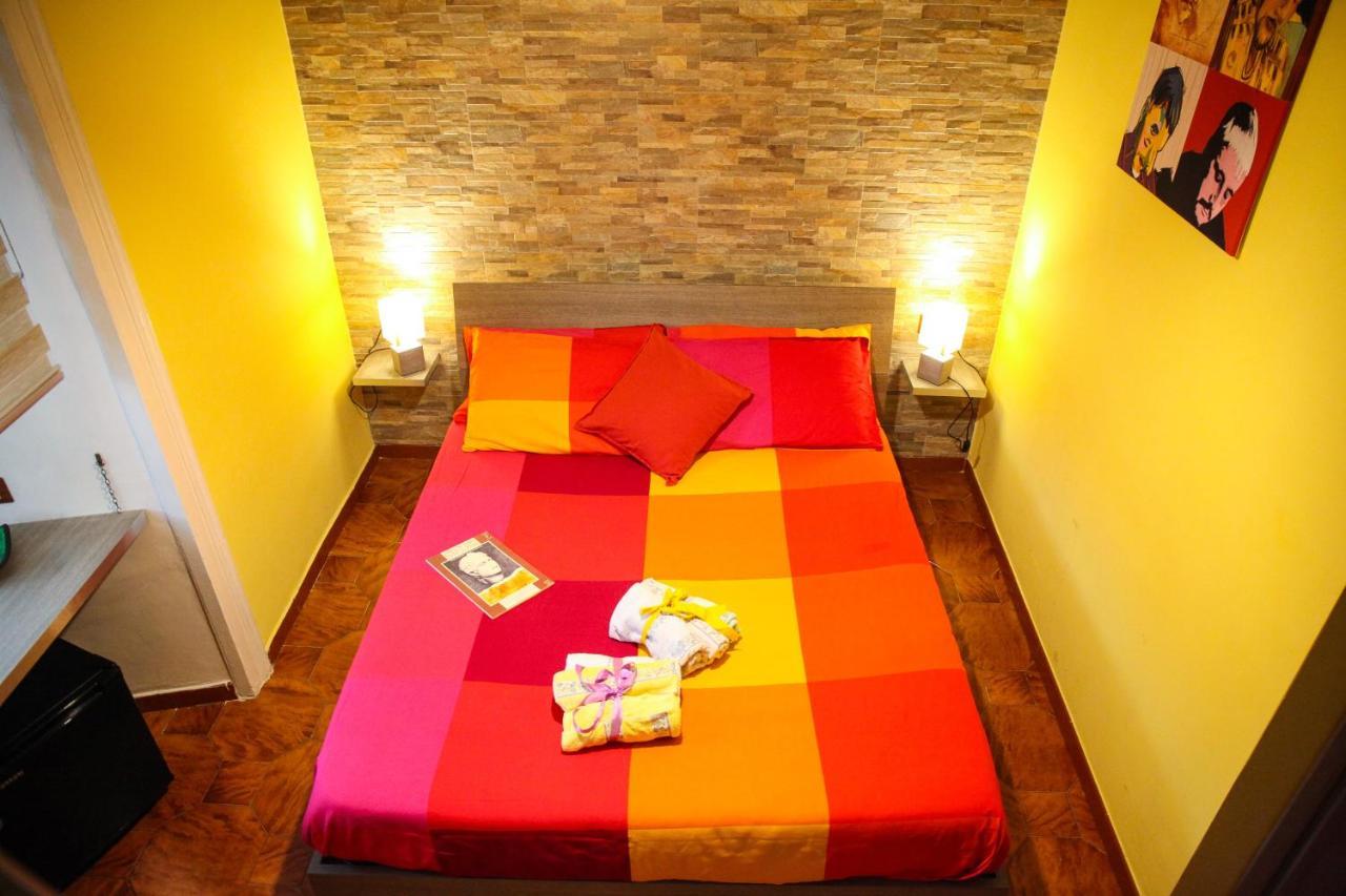 Non Ci Resta Che Napoli Bed & Breakfast ภายนอก รูปภาพ