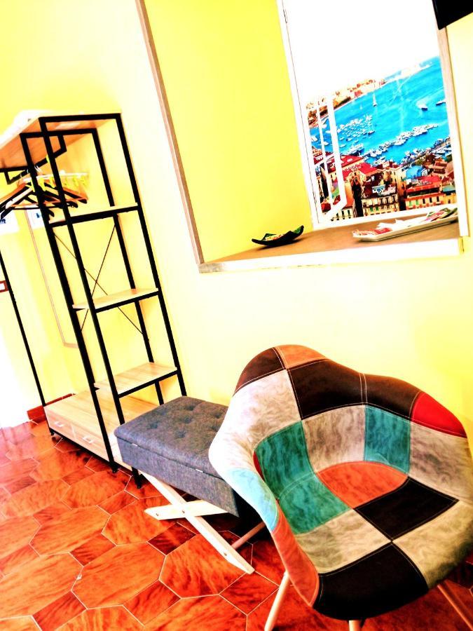 Non Ci Resta Che Napoli Bed & Breakfast ภายนอก รูปภาพ
