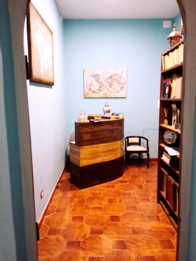 Non Ci Resta Che Napoli Bed & Breakfast ภายนอก รูปภาพ