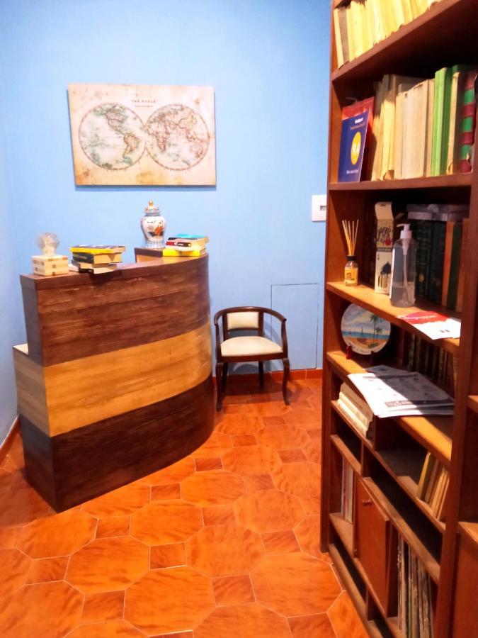 Non Ci Resta Che Napoli Bed & Breakfast ภายนอก รูปภาพ