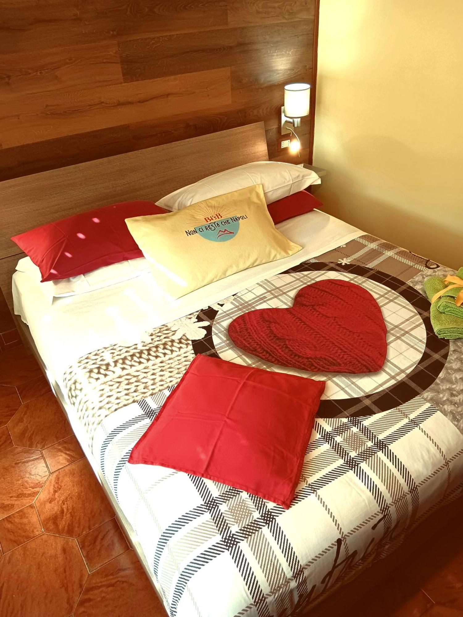 Non Ci Resta Che Napoli Bed & Breakfast ภายนอก รูปภาพ