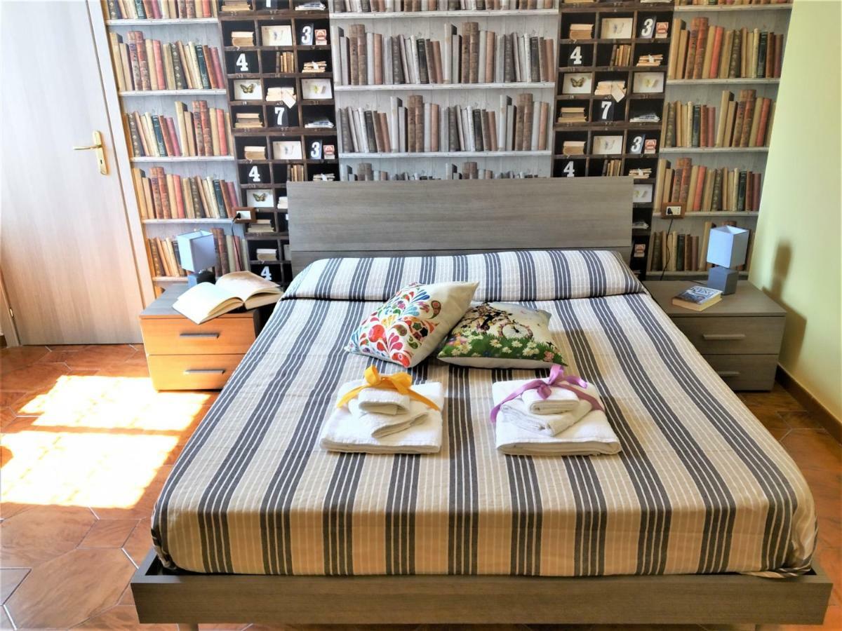 Non Ci Resta Che Napoli Bed & Breakfast ภายนอก รูปภาพ