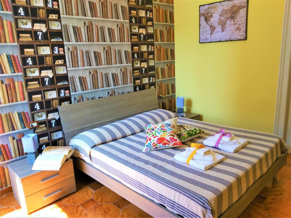 Non Ci Resta Che Napoli Bed & Breakfast ภายนอก รูปภาพ