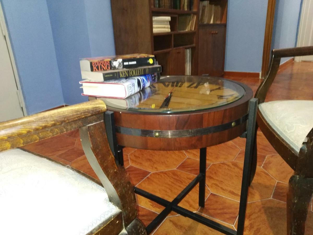 Non Ci Resta Che Napoli Bed & Breakfast ภายนอก รูปภาพ