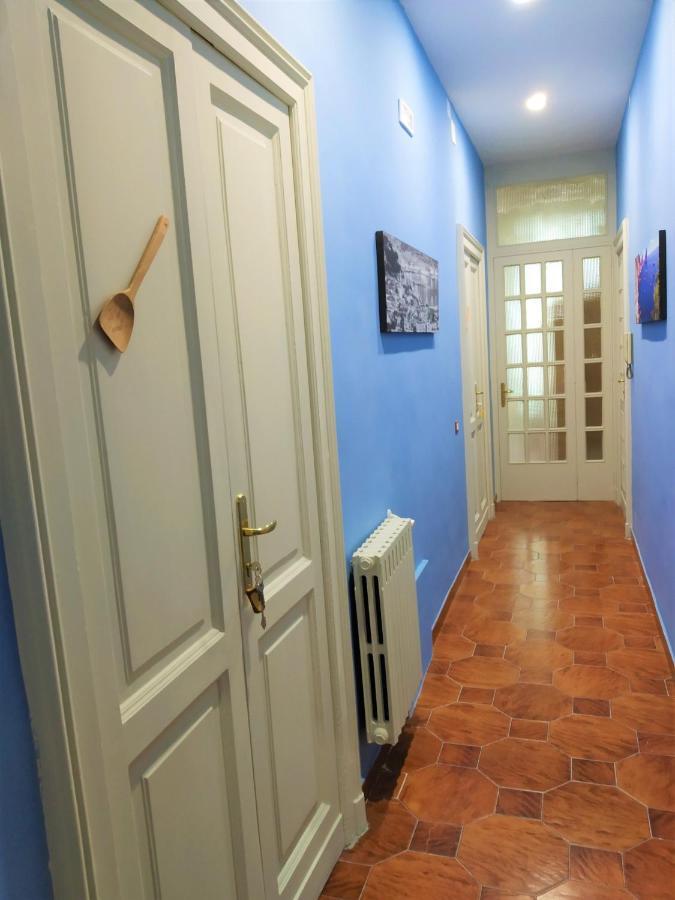 Non Ci Resta Che Napoli Bed & Breakfast ภายนอก รูปภาพ